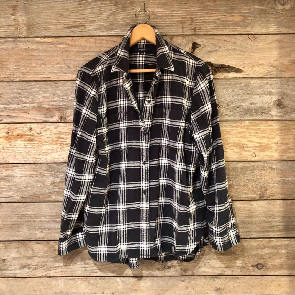 Madewell boyfriend lived in flannel size Large
